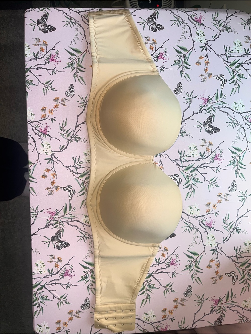 Smooth Nude Strapless Full-Coverage Bra
